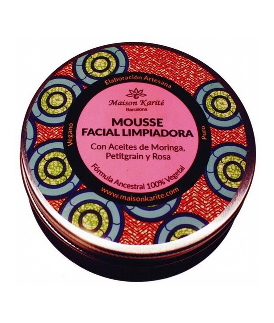 Limpiador facial suave pero con eficacia.

Mousse limpiadora de uso diario con aceite de Moringa Salvaje, Petitgrain de Azaha