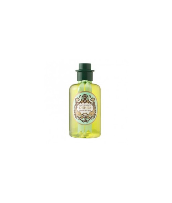 Frena la caída del cabello gracias a su acción estimulante y tonificante que refuerza el bulbo piloso. Contiene aceite esencial