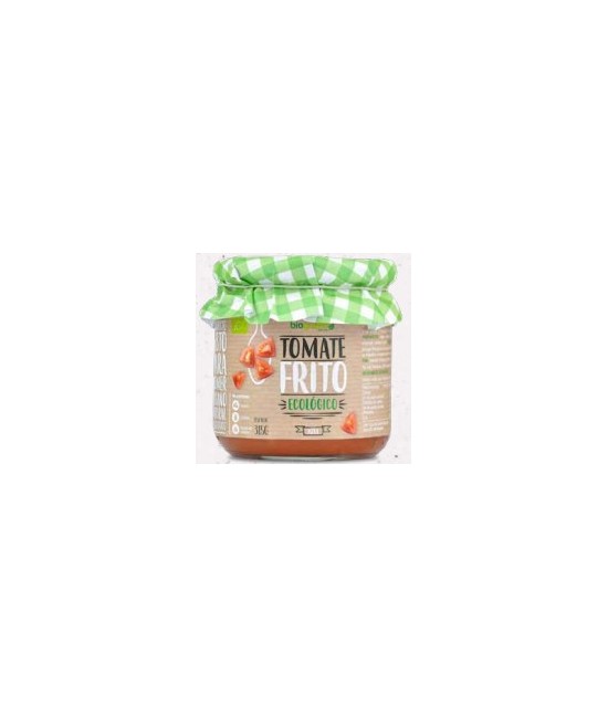 Plato tradicional base de la cocina Mediterránea, elaborado
con tomates ecológicos, cocinado con aceite de oliva virgen
extra