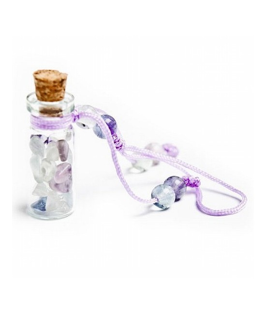 Amuleto botella de vidrio que contiene mineral de Fluorita.
El colgante es hilo  con 6 bolas ensartadas del mismo mineral.
Me