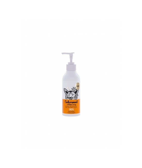 Loción natural con extracto de madera de cedro y de naranja amarga para estimular la regeneración, nutrir, revitalizar y proteg