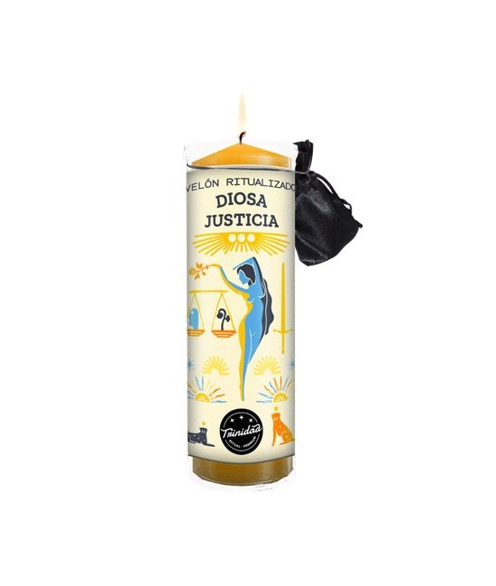 -Los velones de Trinidad Ritual-Premium, tienen una funda protectora de plástico, 
estos están concebidos para ser quemados de
