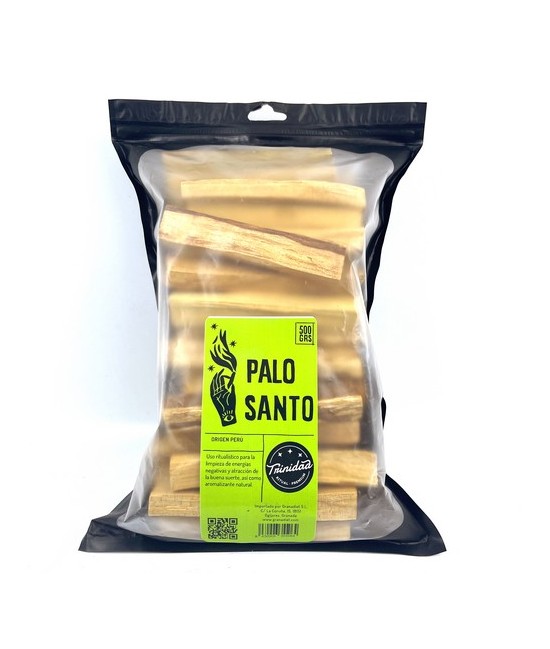 El palo santo es uno de las especies de árboles conocidas por sus beneficios energéticos, ya que su madera suele utilizarse com