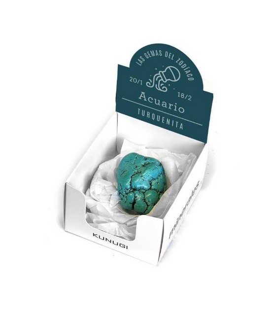 Caja que contiene gema de Turquenita de 3-4 cm aprox.

El signo del zodíaco que representa la Turquenita es Acuario.

Medid