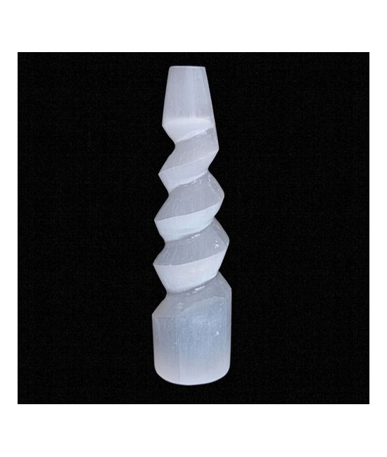 Torre de Selenita en forma de espiral.

Tamaño: 15 cm de alto aprox.

