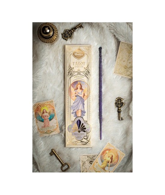 Tarot Ángeles es una línea de sahumerios que fusiona aroma y guía espiritual. Cada caja incluye dos cartas troqueladas de Ángel